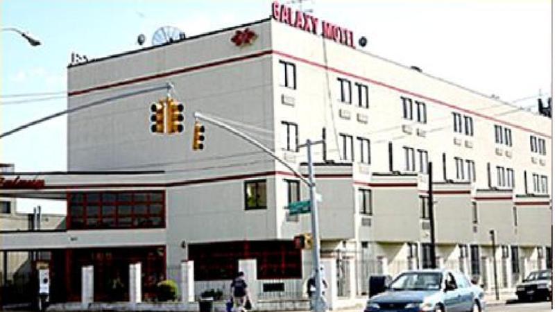 Galaxy Motel New York Bagian luar foto